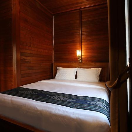 Azana Essence Villa Tabitha Lombok Bumbang Exteriör bild