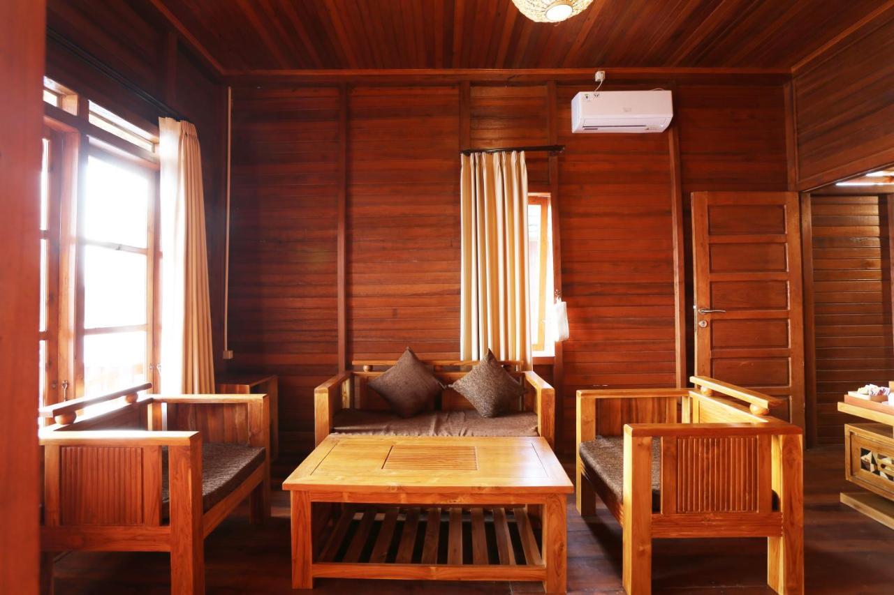 Azana Essence Villa Tabitha Lombok Bumbang Exteriör bild