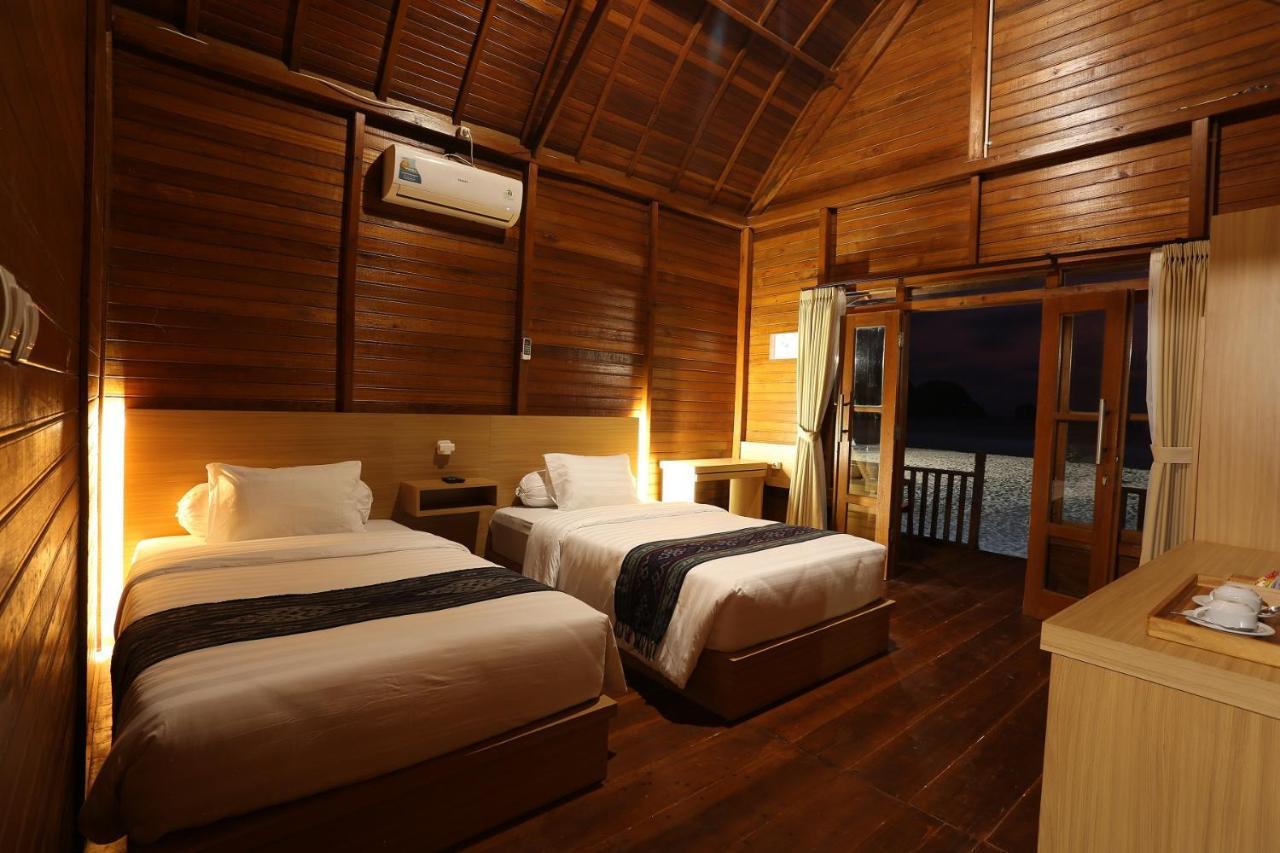 Azana Essence Villa Tabitha Lombok Bumbang Exteriör bild