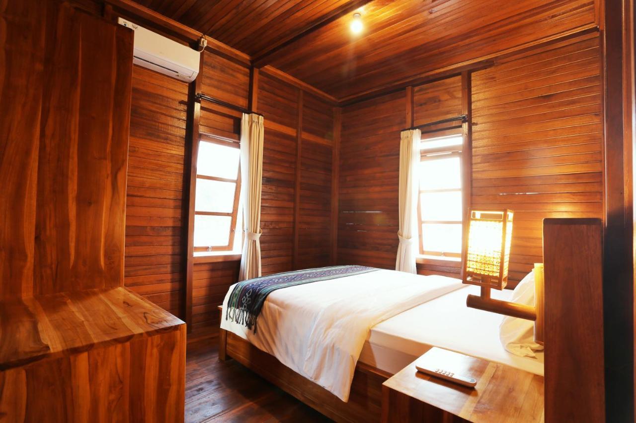 Azana Essence Villa Tabitha Lombok Bumbang Exteriör bild