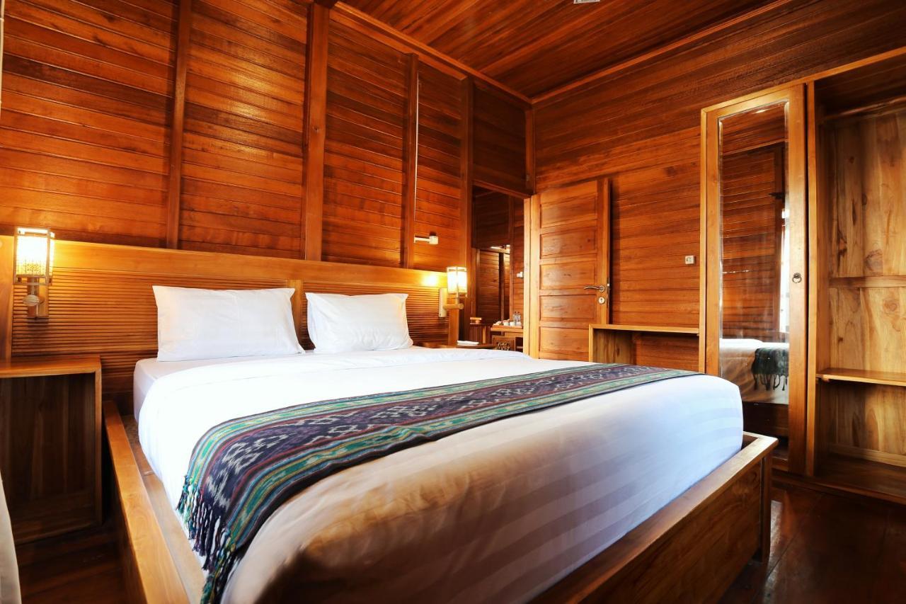 Azana Essence Villa Tabitha Lombok Bumbang Exteriör bild